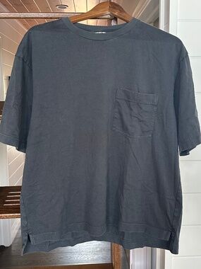 UNIQLO - Grey-blue 100% Cotton Pocket-T - Size L